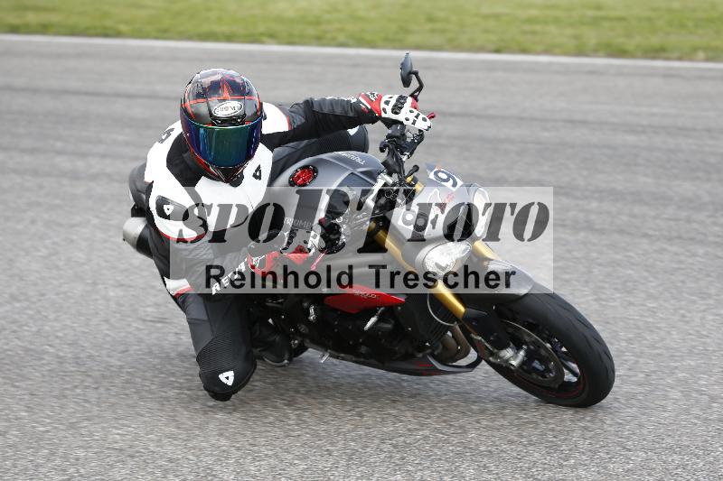 /Archiv-2025/09 22.04.2025 Cornu Master School ADR/rot-rouge/89